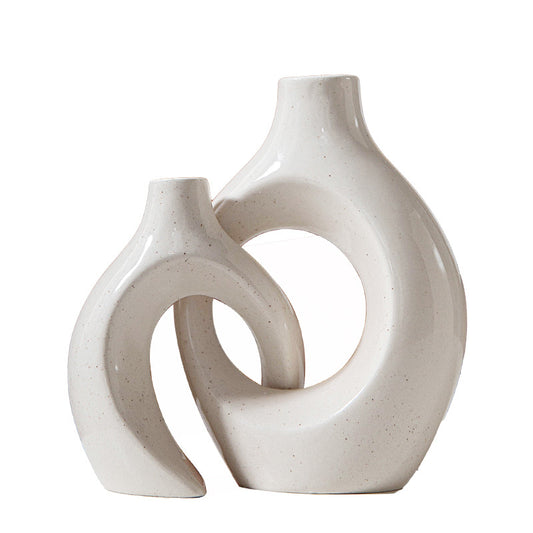 Nordic Abstract Ceramic Couple Candle Holder Irregular Circle Vase Figurine Decor Living Room Table Decoration Hotel Decoration