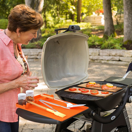 Barbecue dustproof silicone cover and baking tray protective pad are suitable for various silicone oven pads